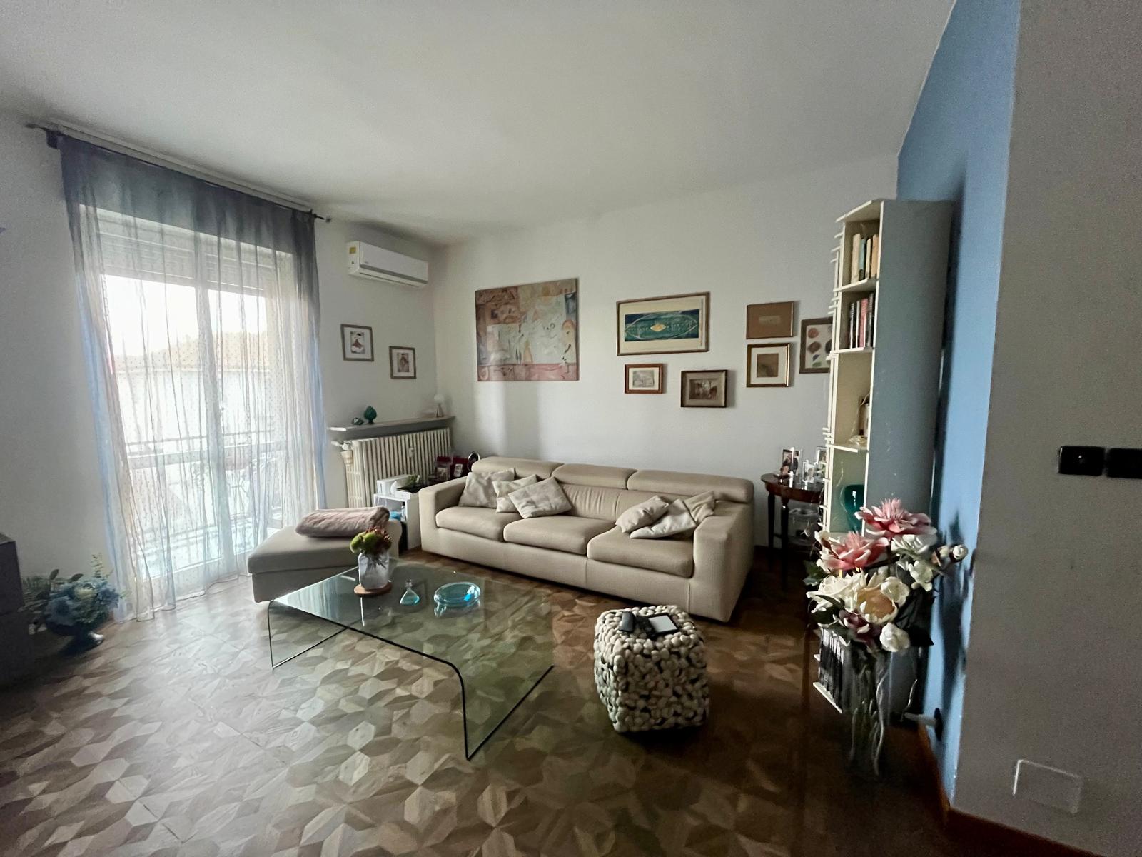 Vendita Cinque Camere con doppi servizi / Zona: Pista Vecchia – Piazza Mentana -Parco Borsalino- Esselunga (AL)