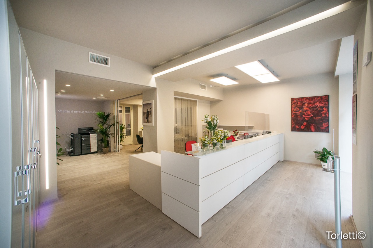 Guidiamo ogni cliente con COMPETENZA nel mercato immobiliare di Alessandria.